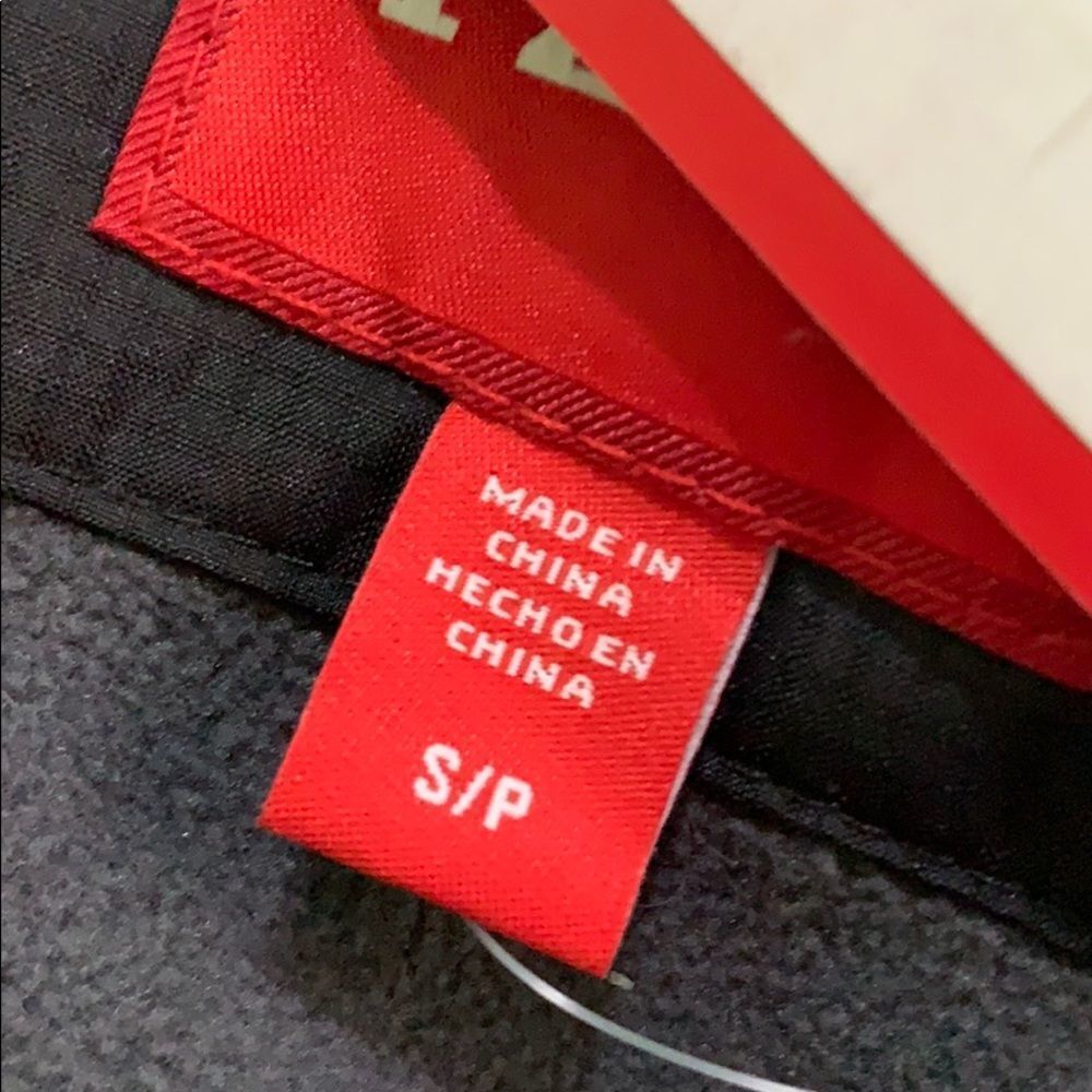IZOD vest - Picture 8 of 8